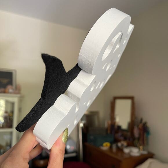 Target Hocus Pocus Witch Hat Table Top Sign Halloween Decor NWOT - Picture 12 of 16